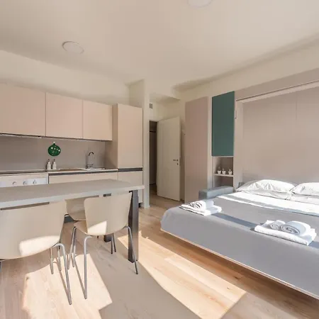 We - Santa Sofia House, Duomo Apartment