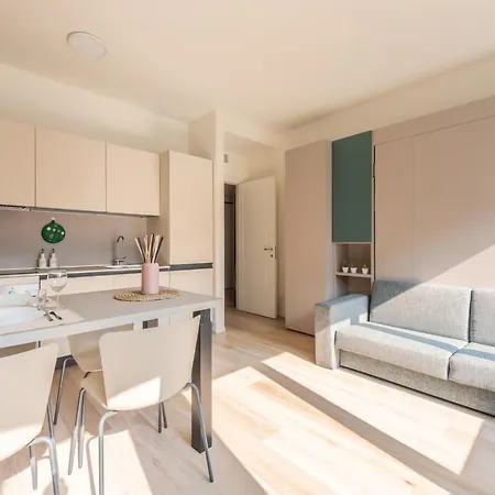 We - Santa Sofia House, Duomo Apartment