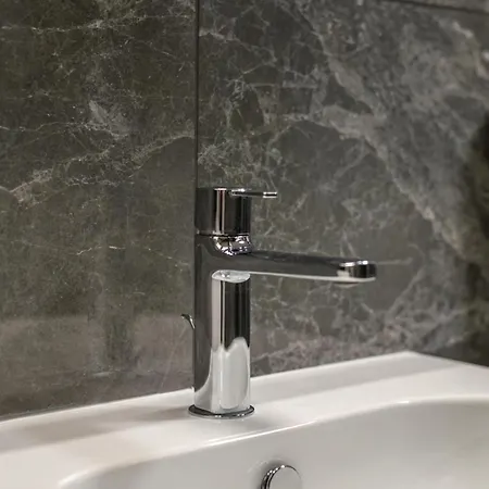 We - Santa Sofia House, Duomo Apartment *